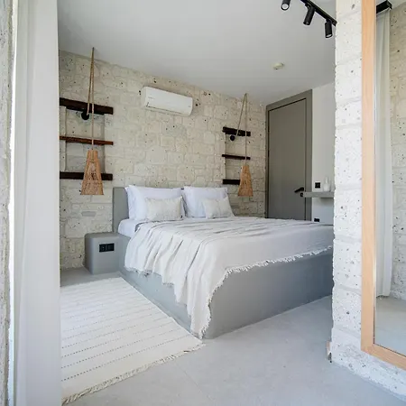 Hotell Derin (adults Only) 2*