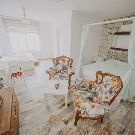 Derin (adults Only) Hotel 2*