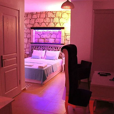 Derin (adults Only) 2* Αλακάτι